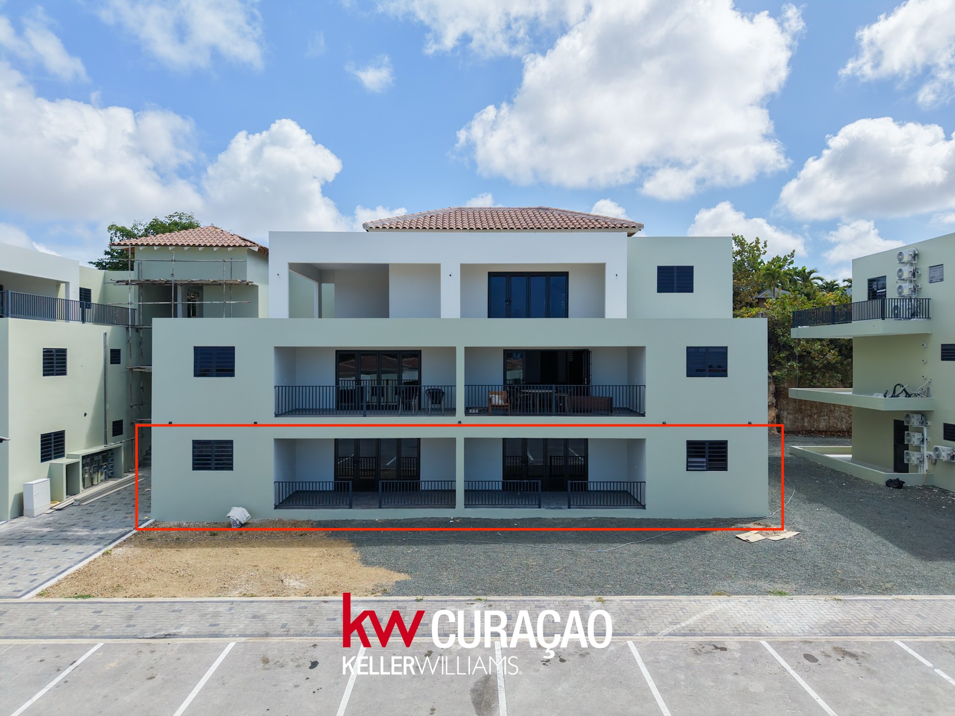 Apartment in Mambo Beach