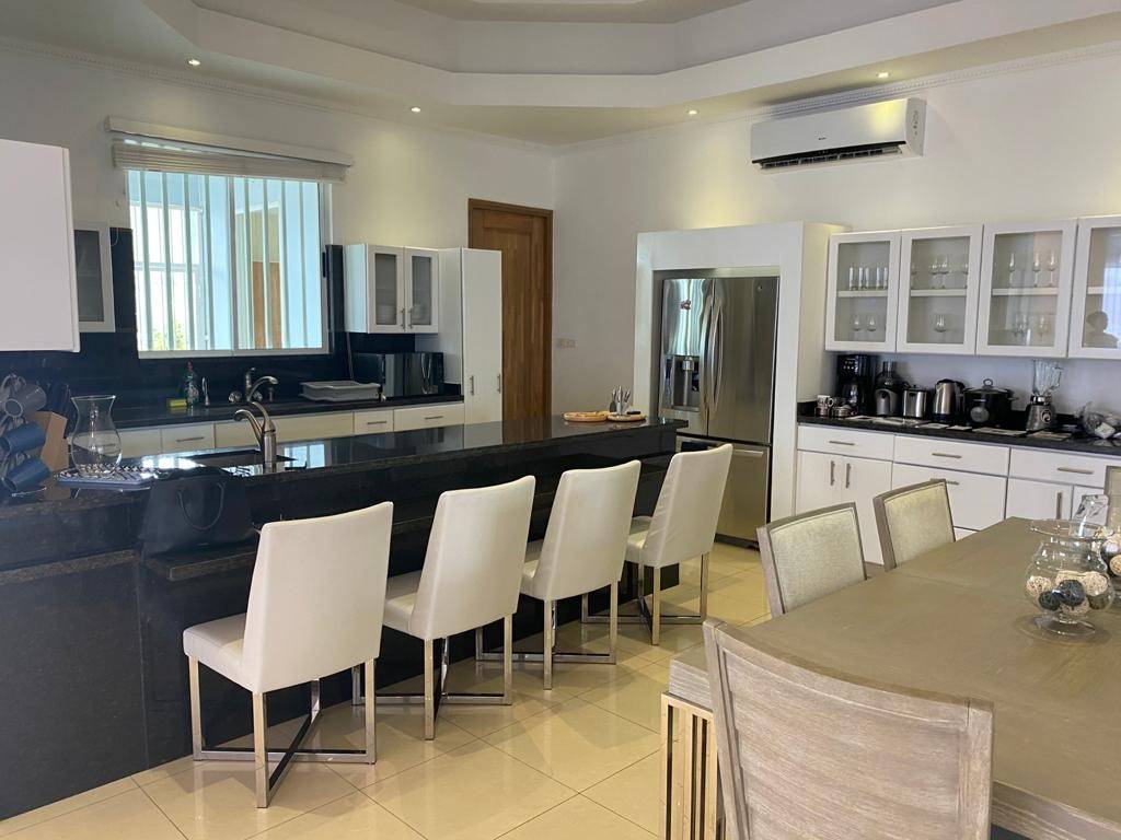 Apartment in Parasasa