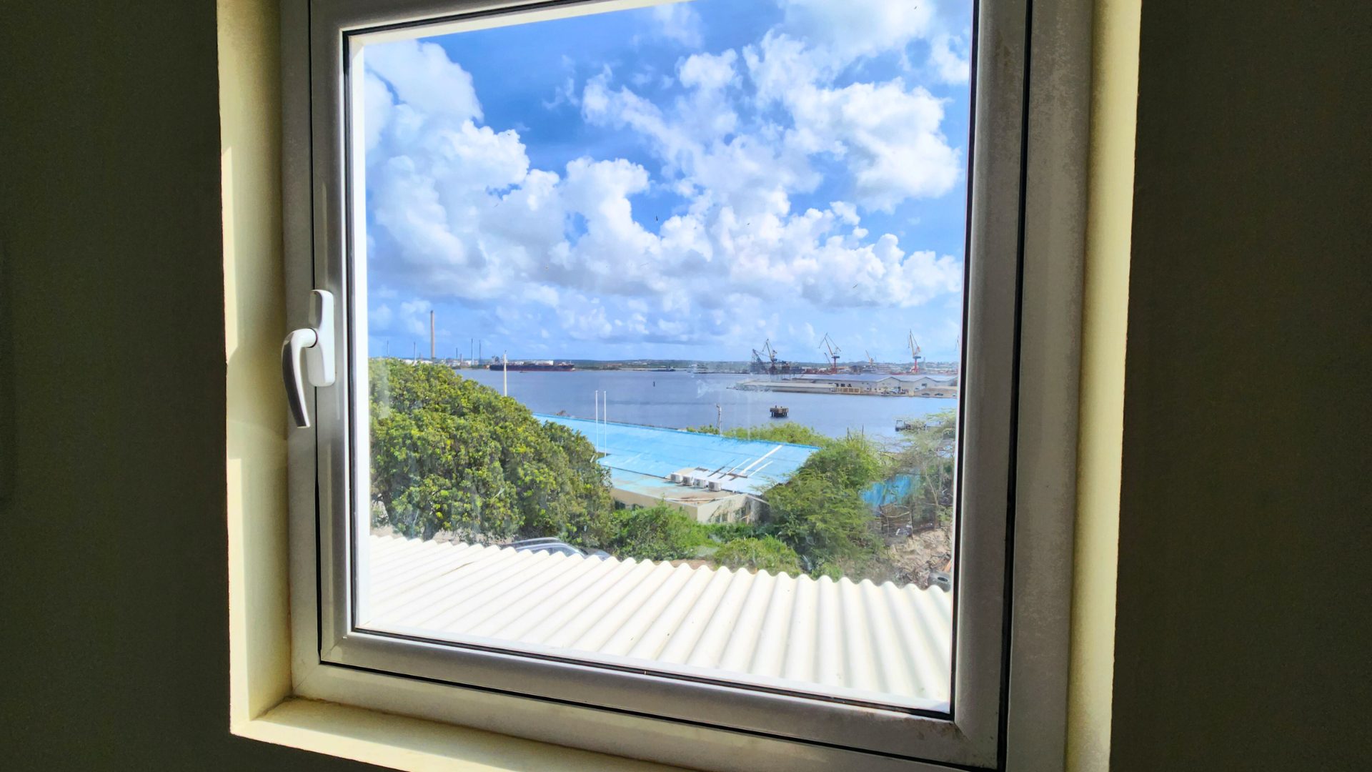 Commercial in Curaçao