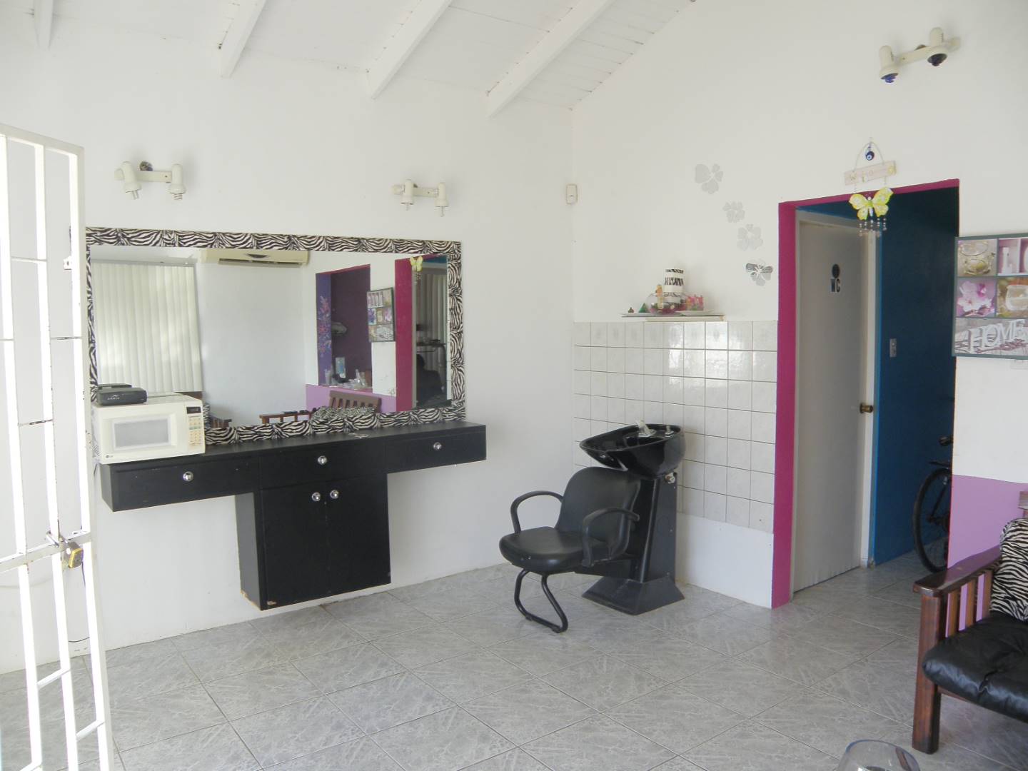 Commercial in Curaçao