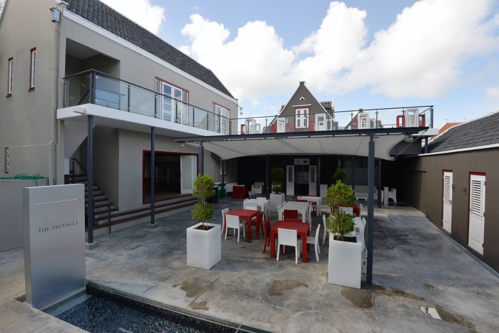 Commercial in Curaçao