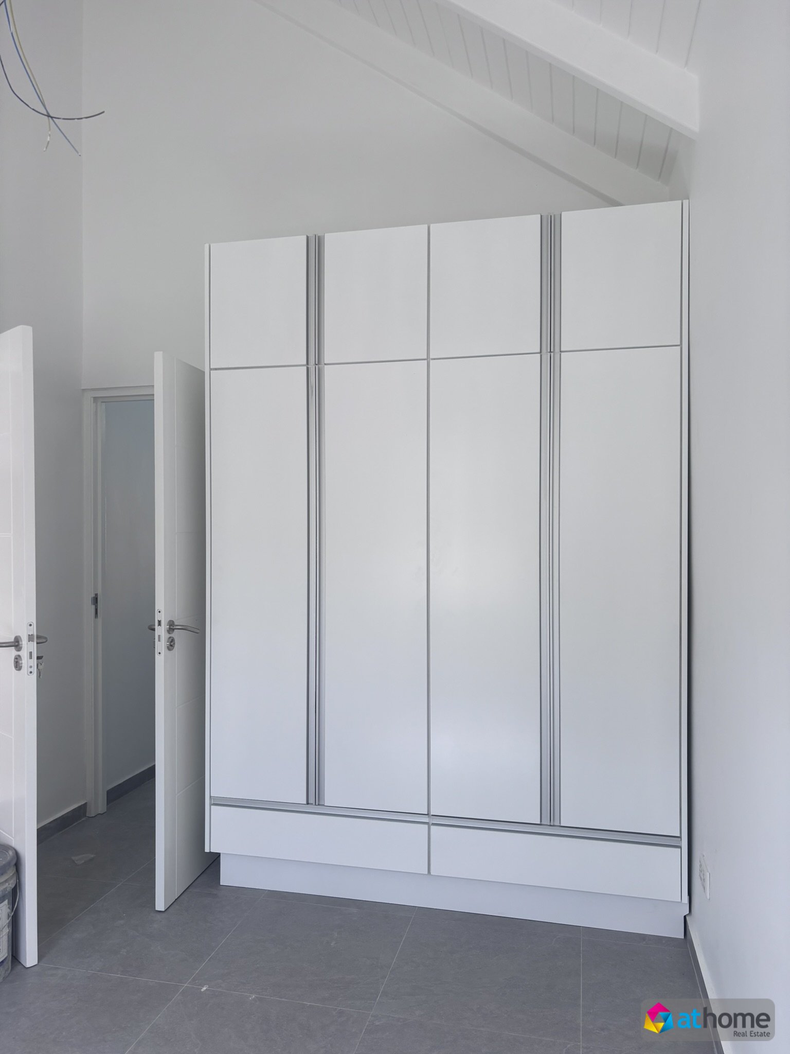 Property in Mahaai