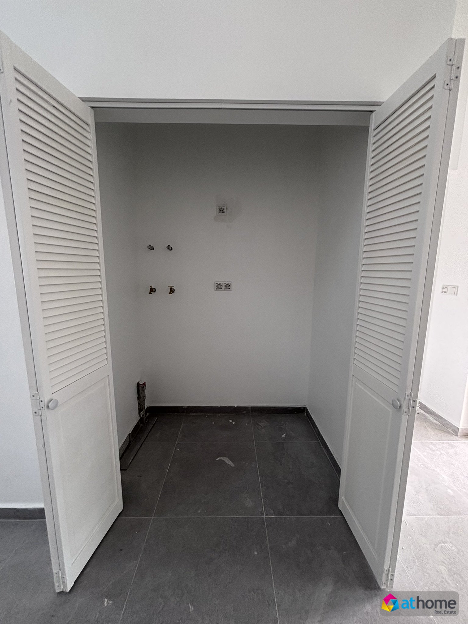 Property in Mahaai