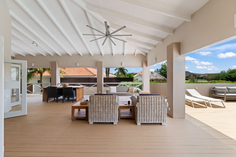 Villa in Blue Bay