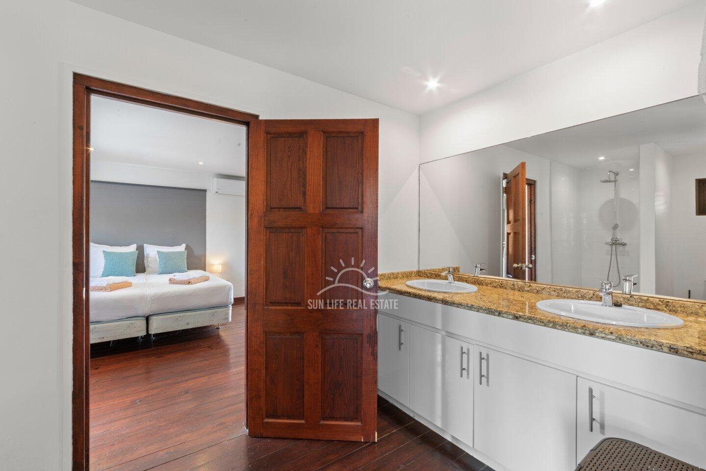 Villa in Vista Royal