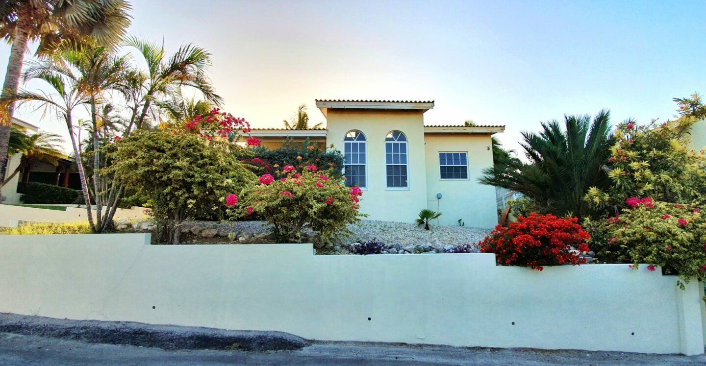 House in Lagunisol