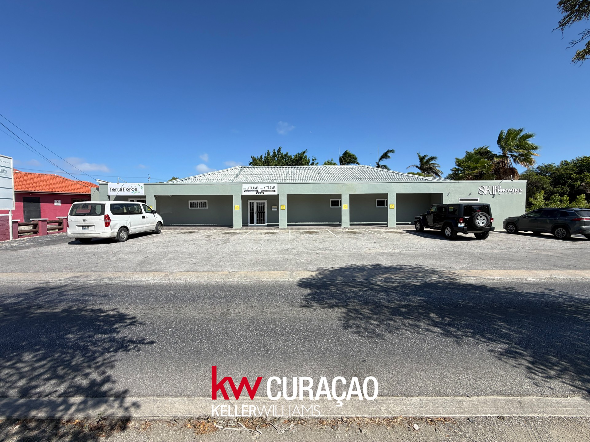 Commercial in Mahaai
