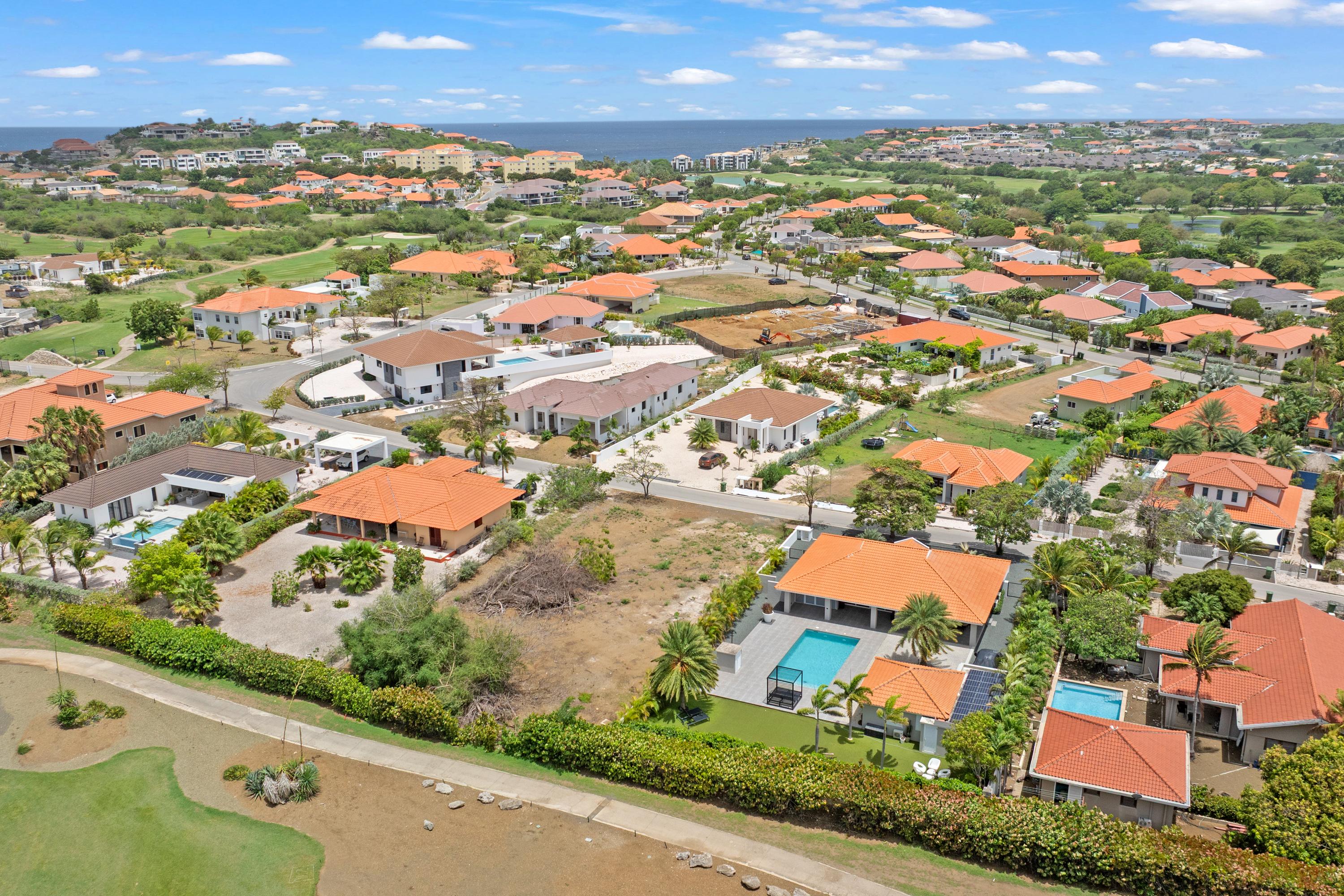 Land / plot in Blue Bay