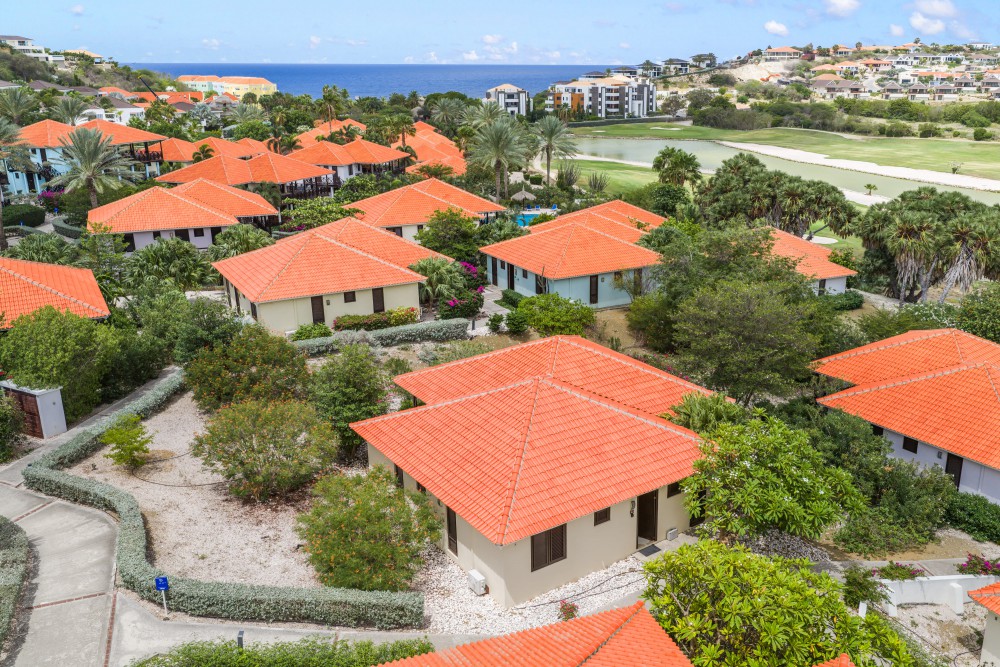 House in Blue Bay