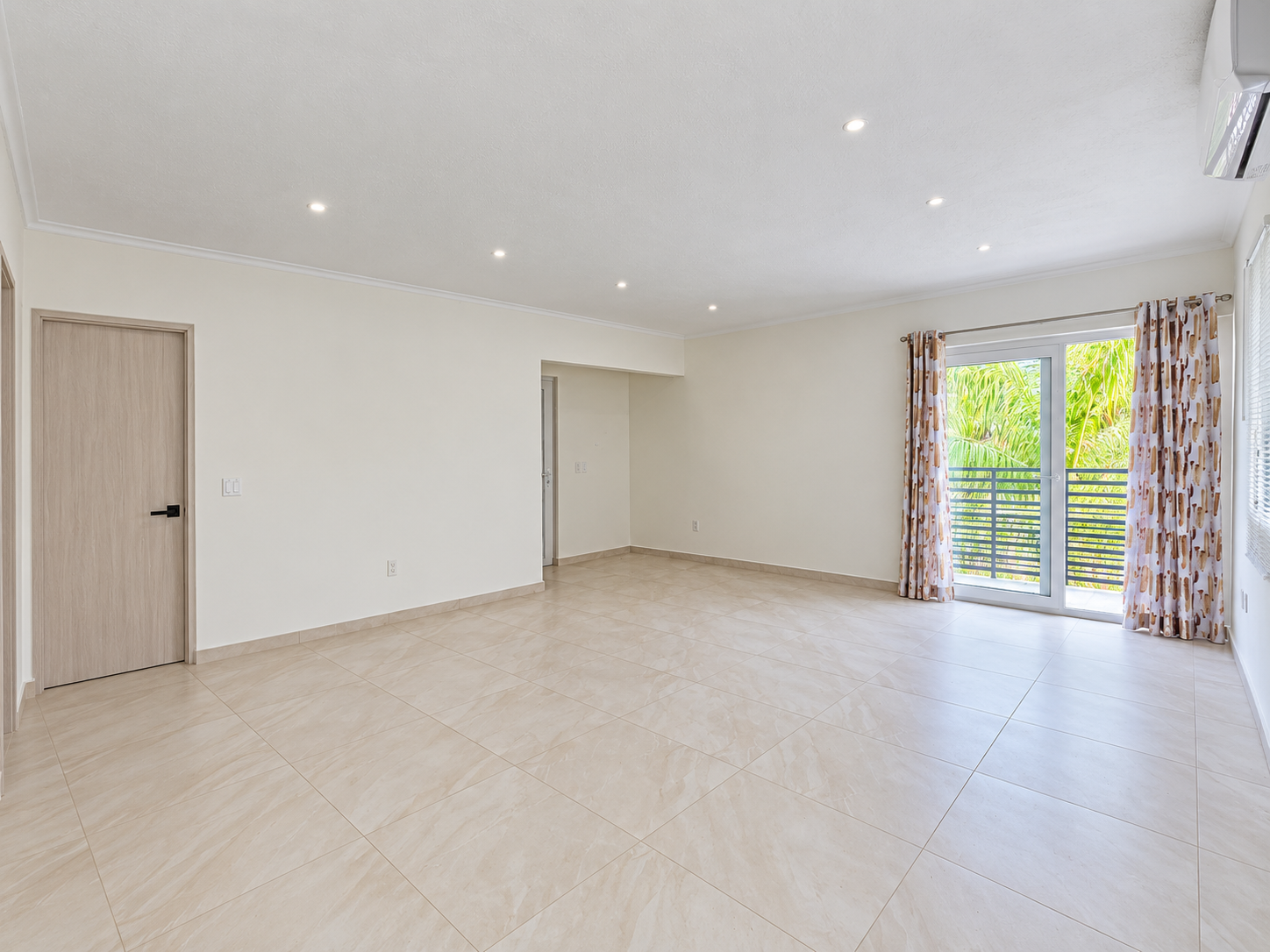 Property in Jan Thiel