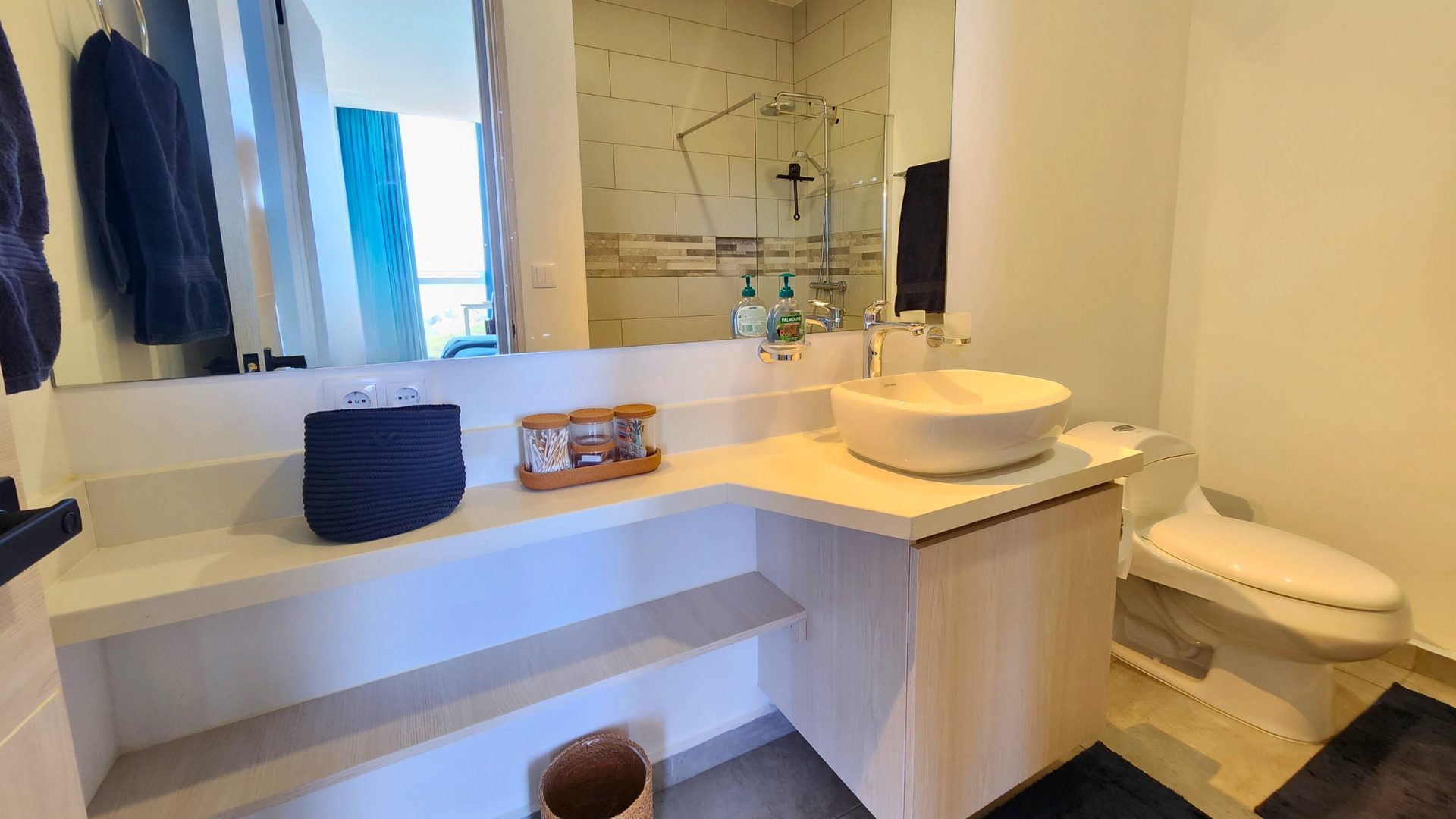 Property in Parasasa