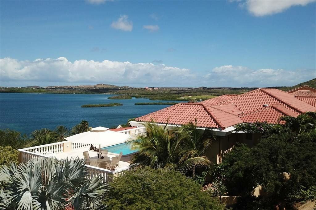 Villa in Seru Boca