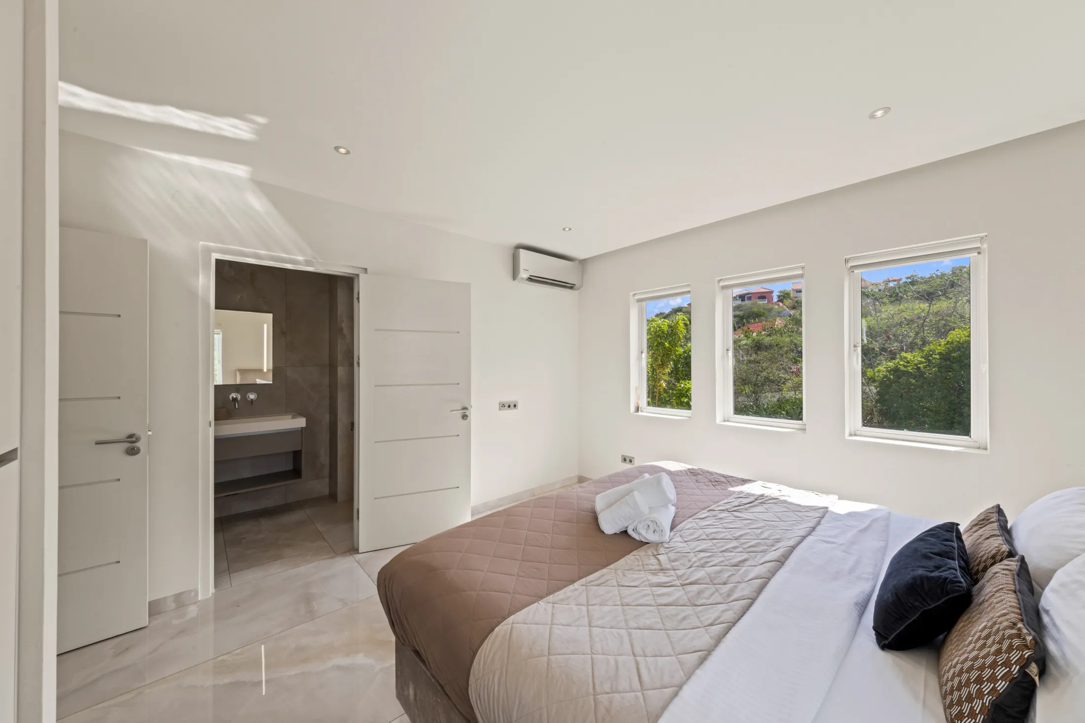 Apartment in Blue Bay