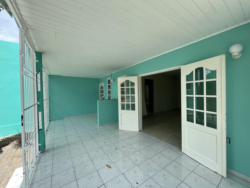 House in Montaña