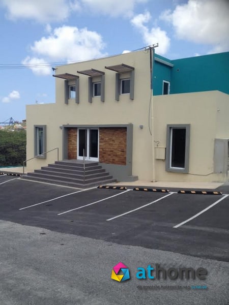 Commercial in Punda