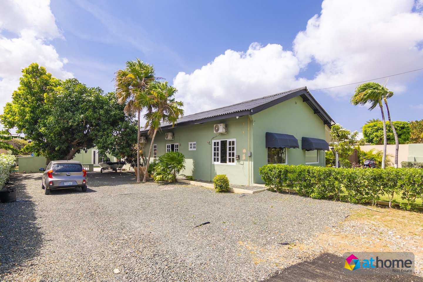 Property in Matancia