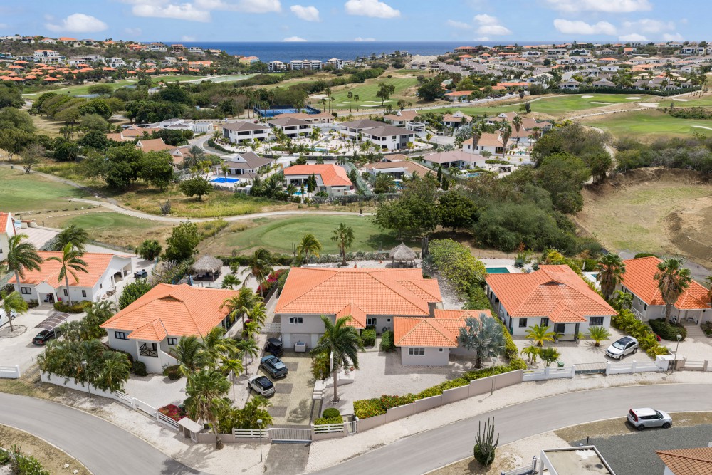 Villa in Blue Bay