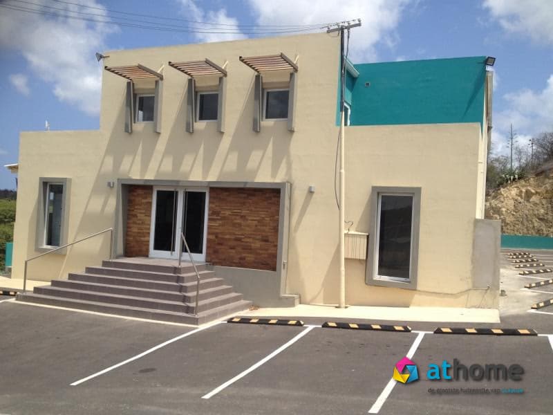 Commercial in Punda
