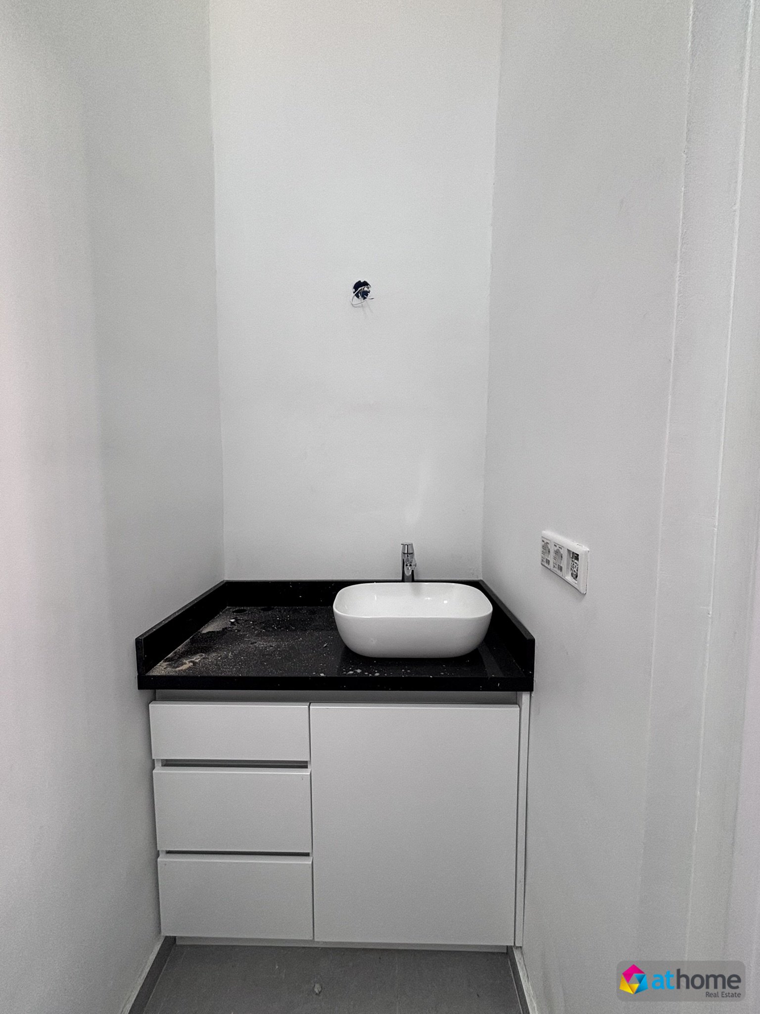 Property in Mahaai