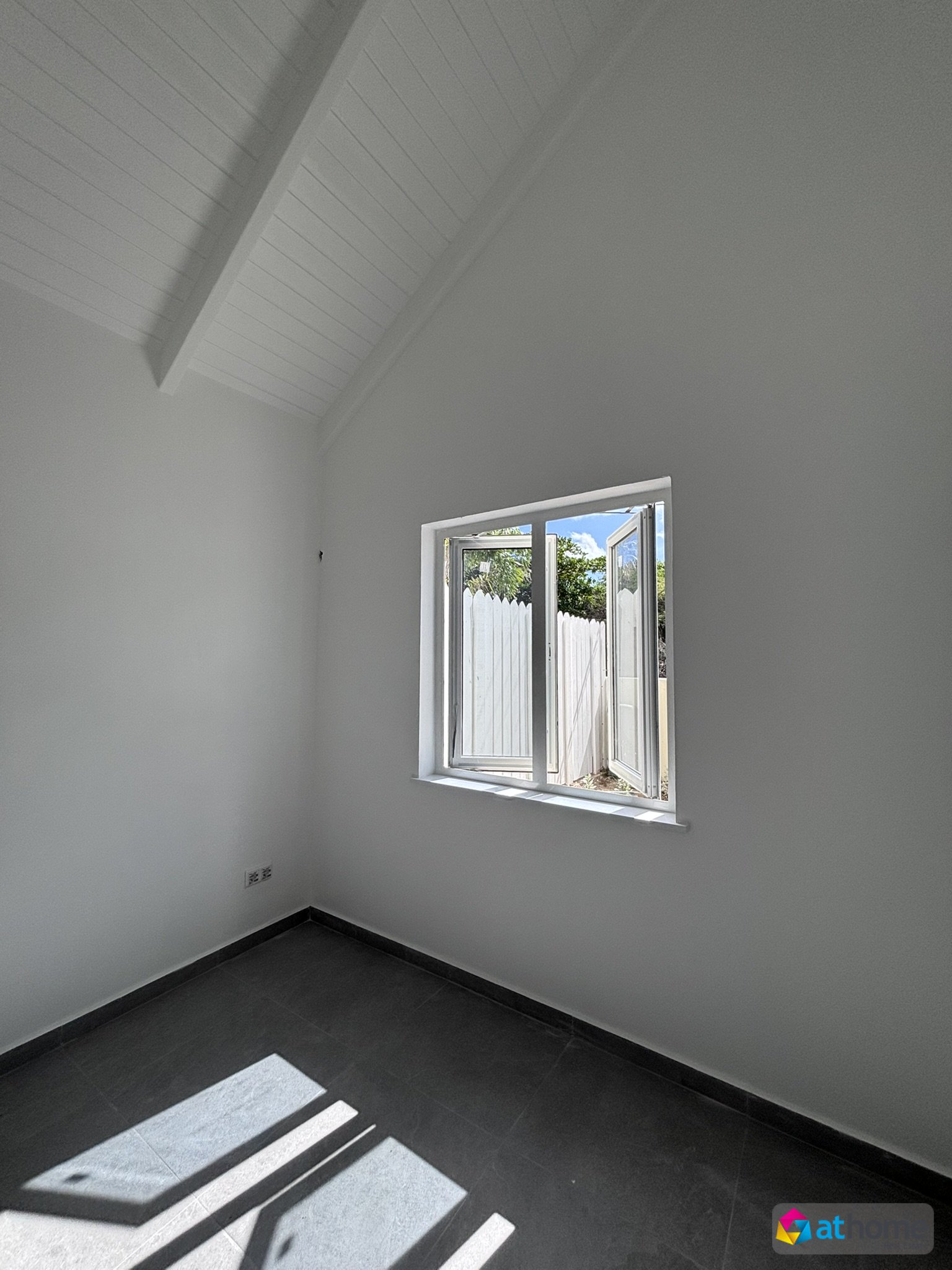Property in Mahaai