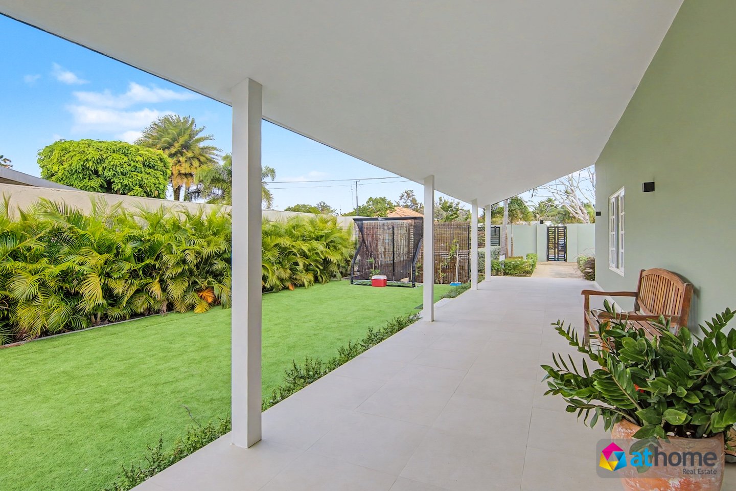 Property in Matancia