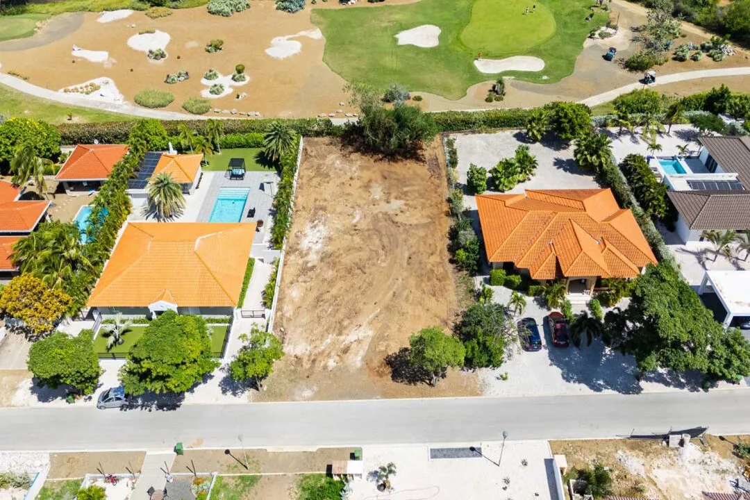Land / plot in Blue Bay
