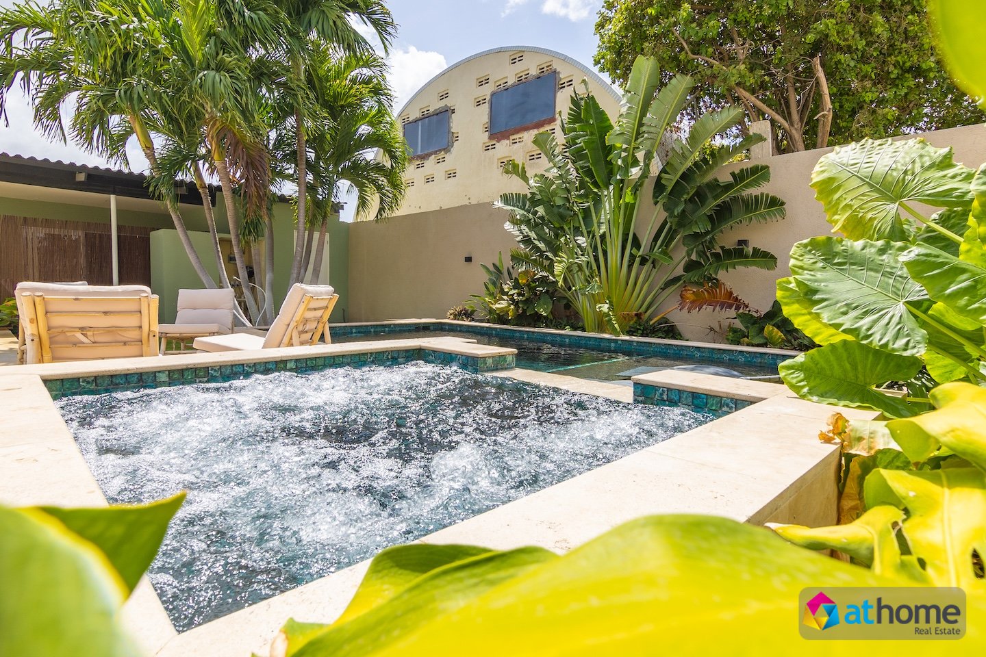 Property in Matancia