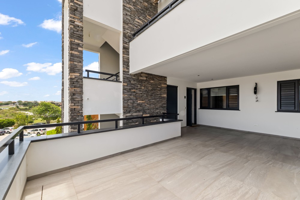 Apartment in Blue Bay