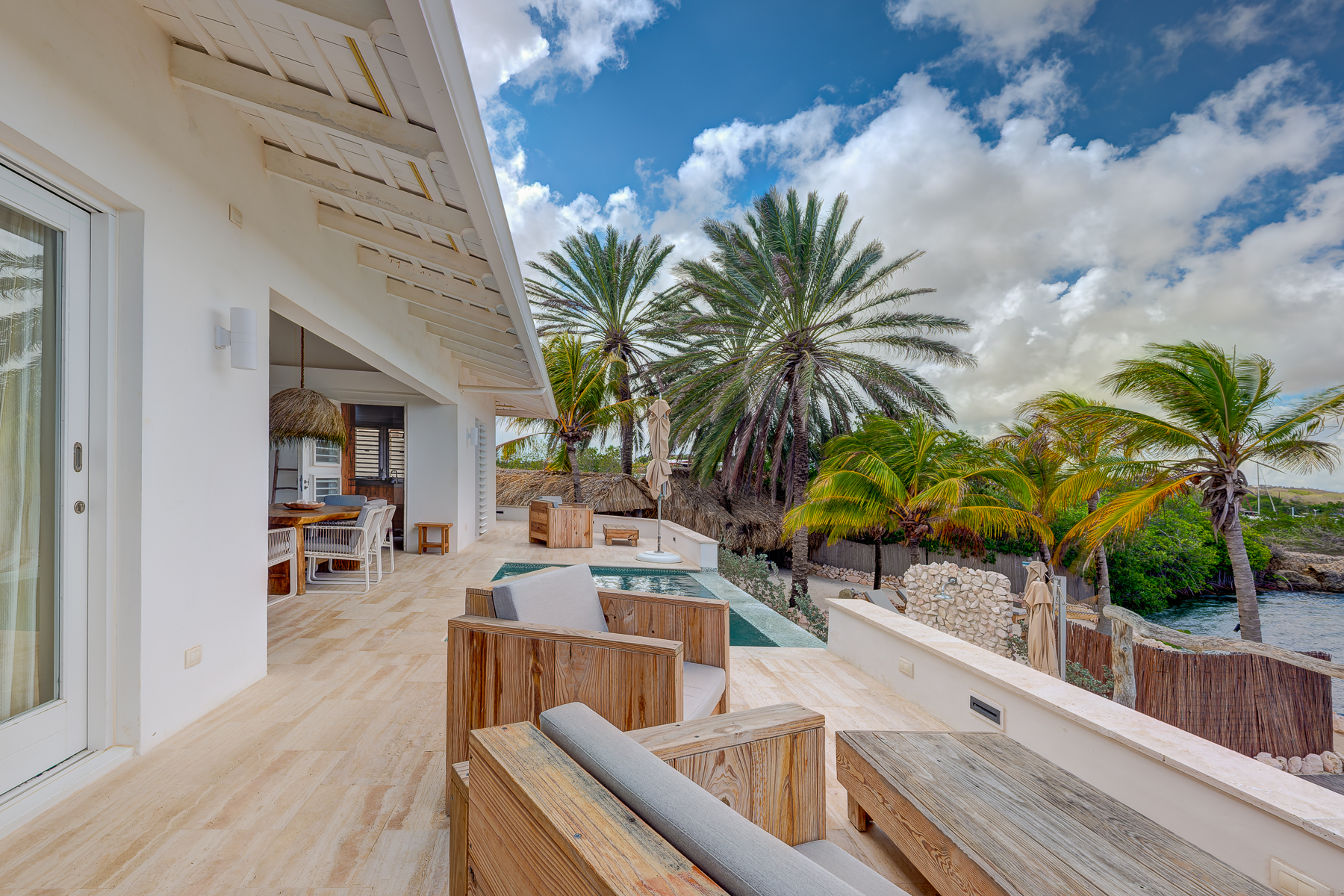 Villa in Brakkeput Ariba