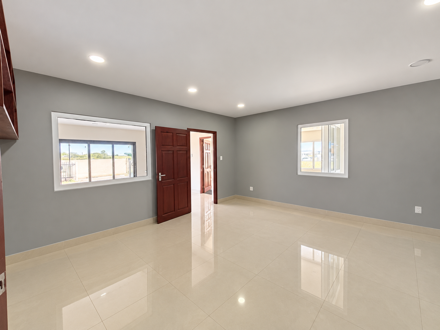 Commercial in Mahuma