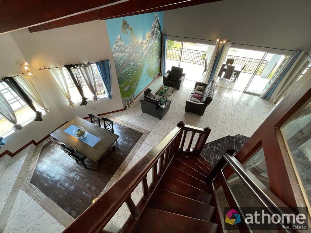 House in Santa Rosa Region