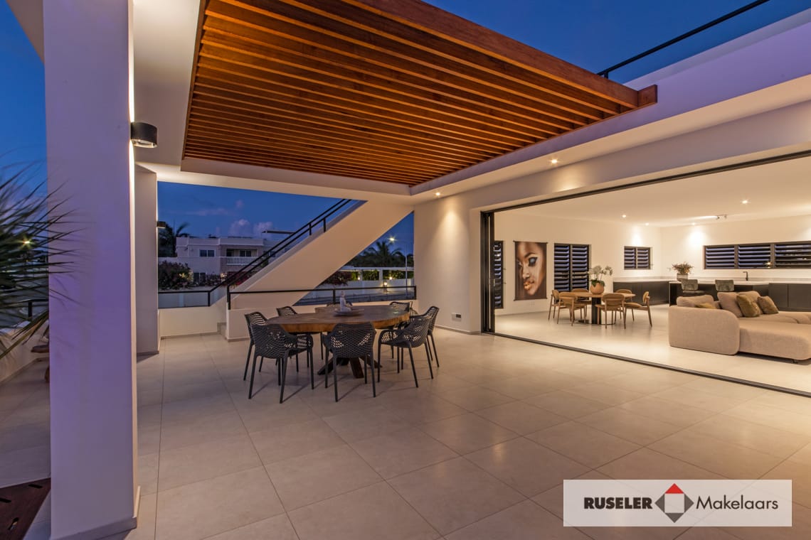 Villa in Vista Royal