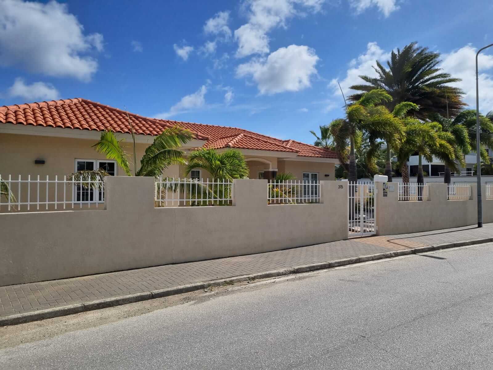 Villa in Brakkeput