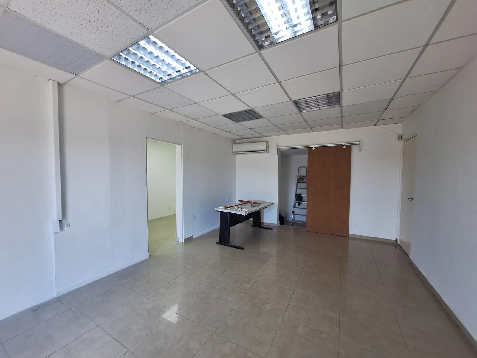 Commercial in Punda