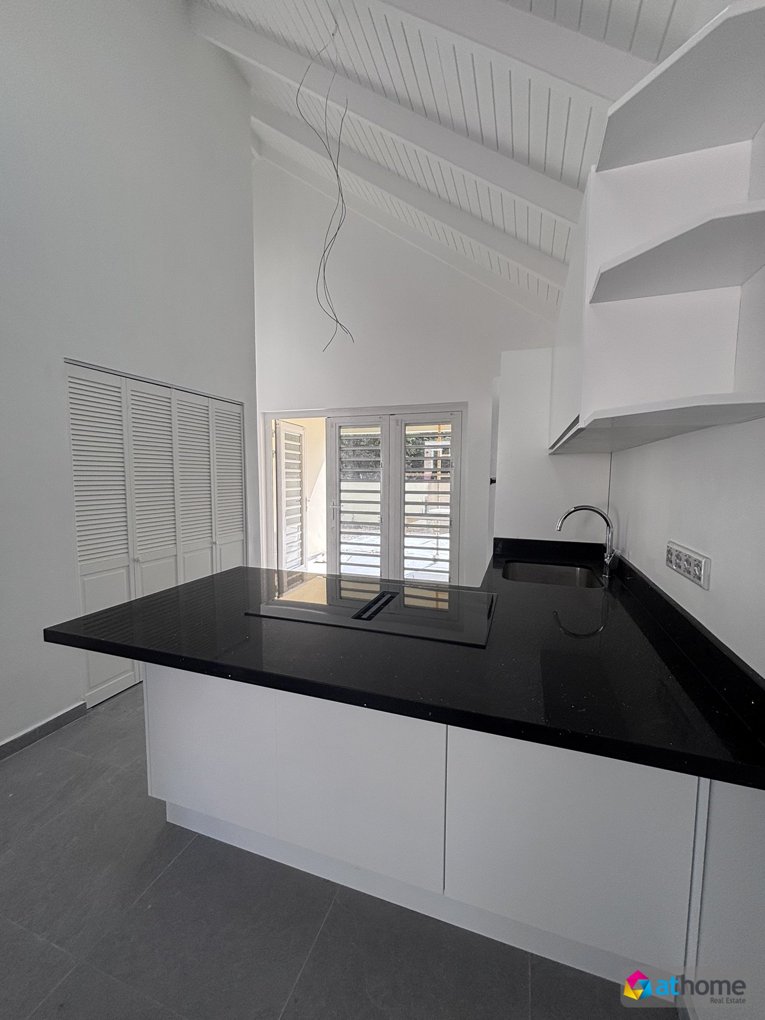 Property in Mahaai