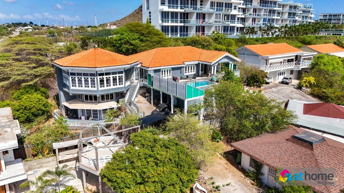Villa in Piscadera