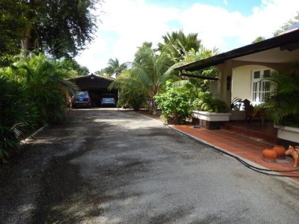 Villa in Damacor