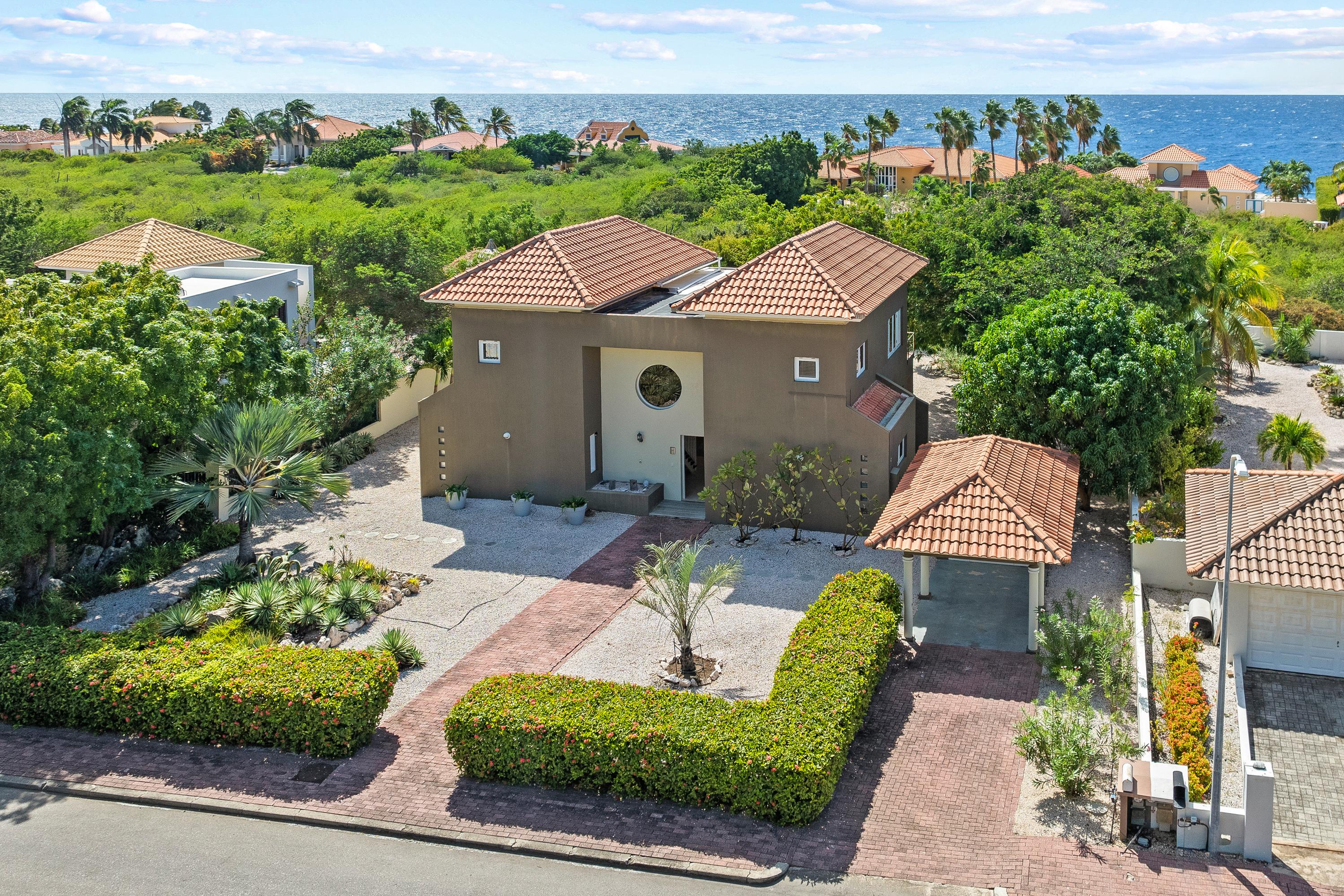 Woonhuis in Coral Estate