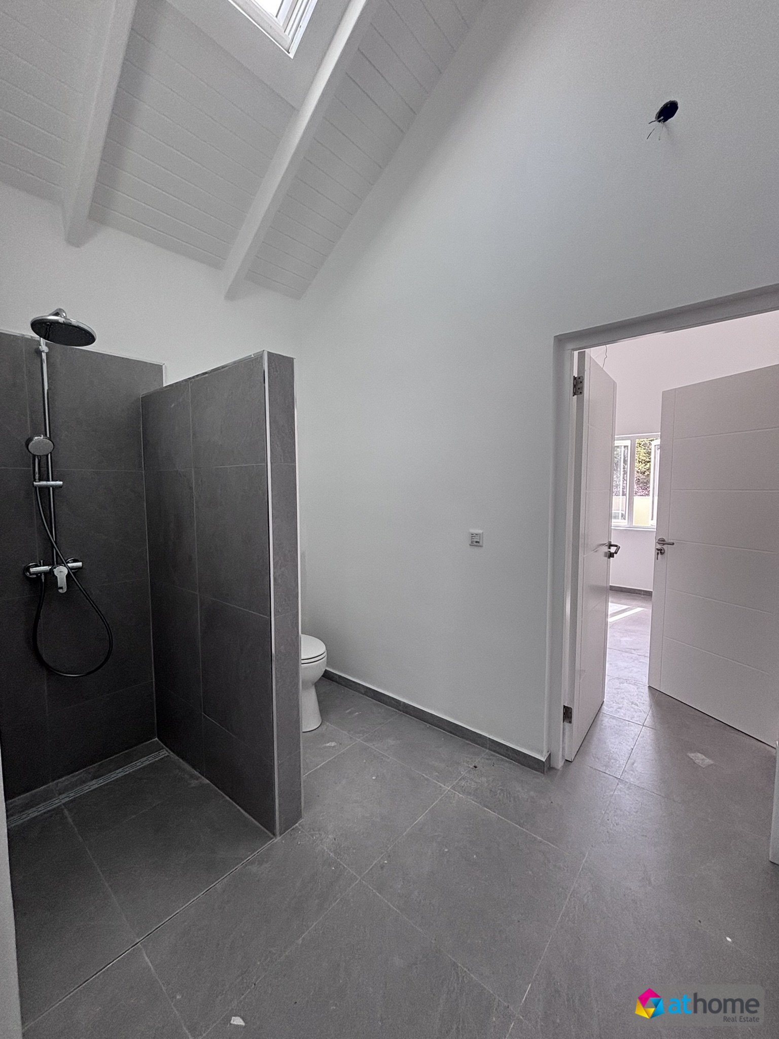 Property in Mahaai