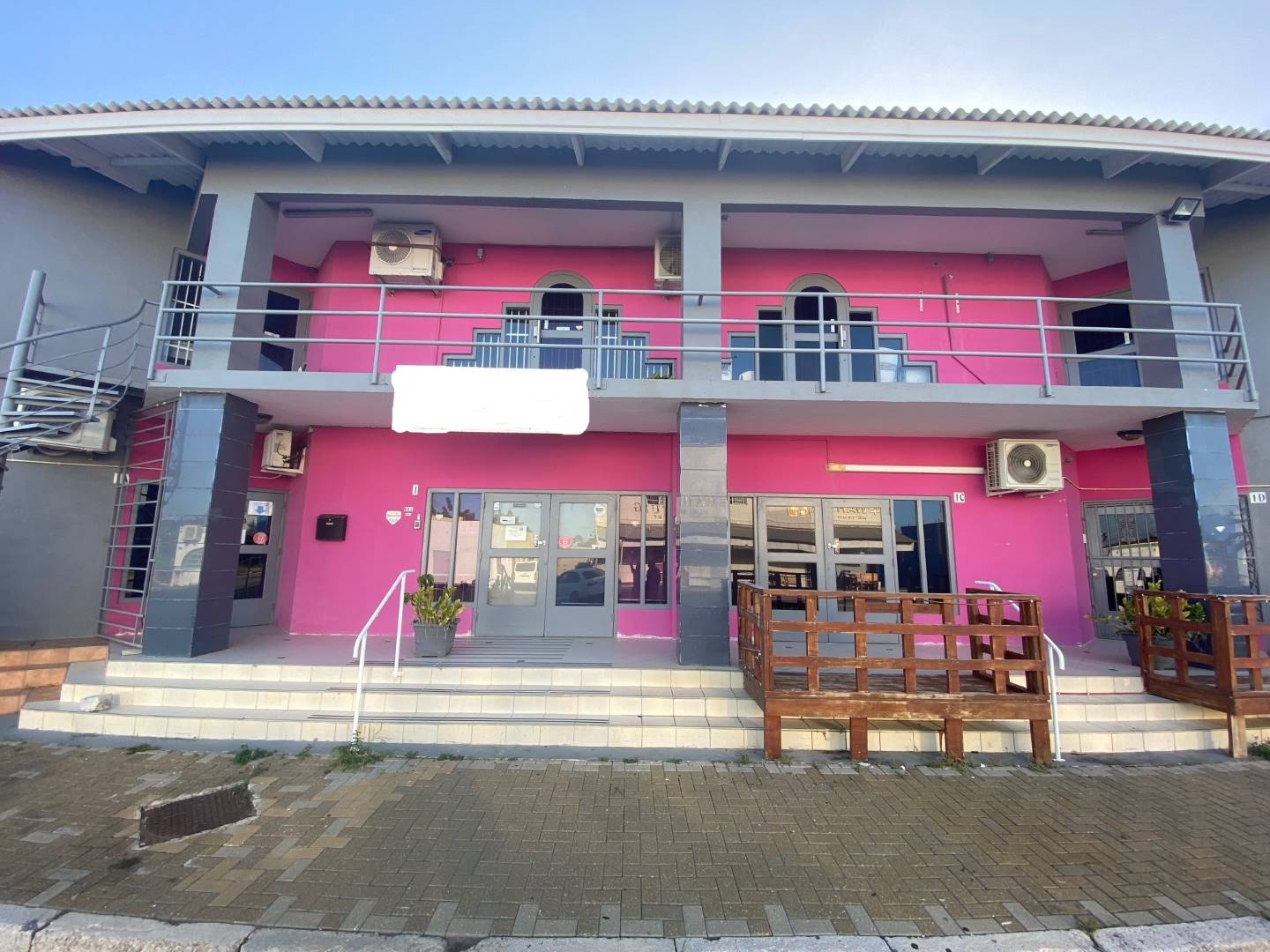 Commercial in Brievengat