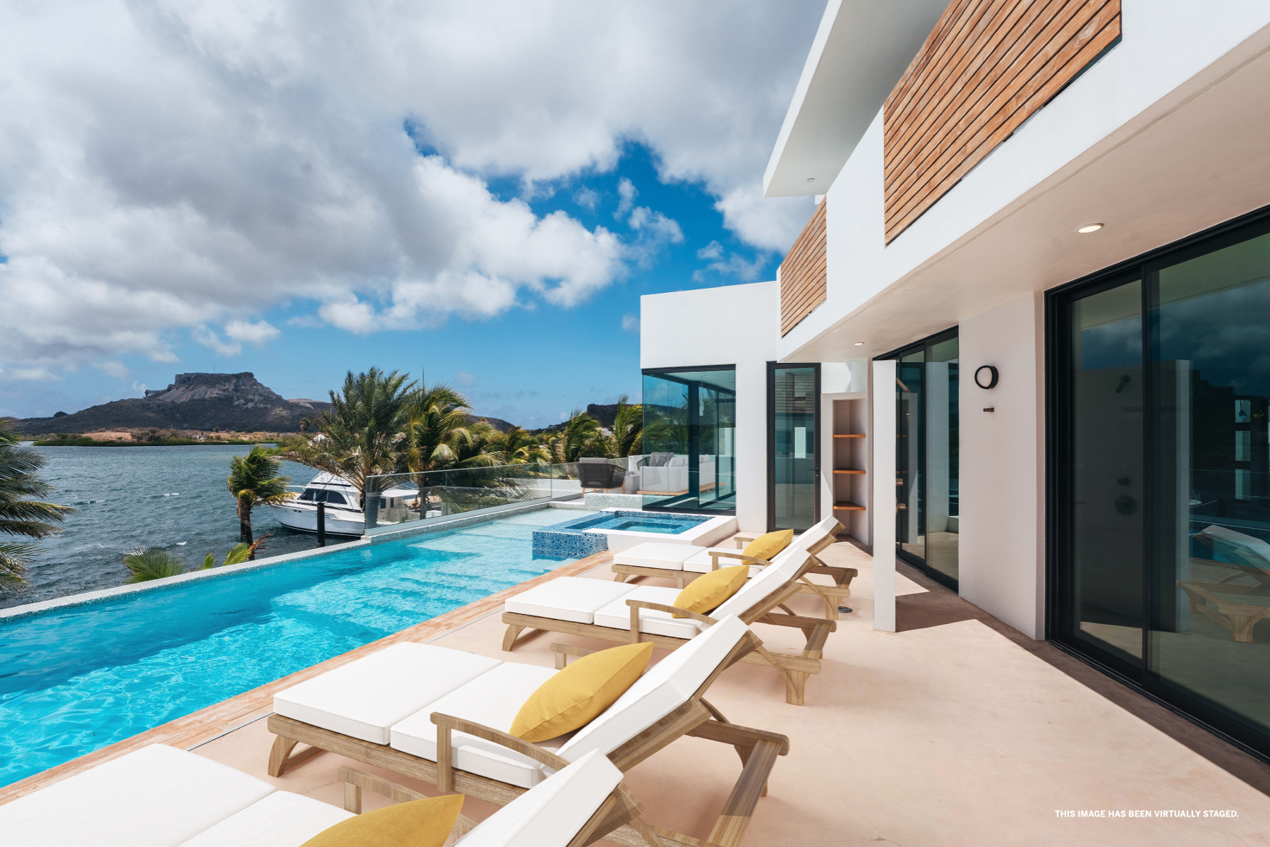 Villa in Spanish Water