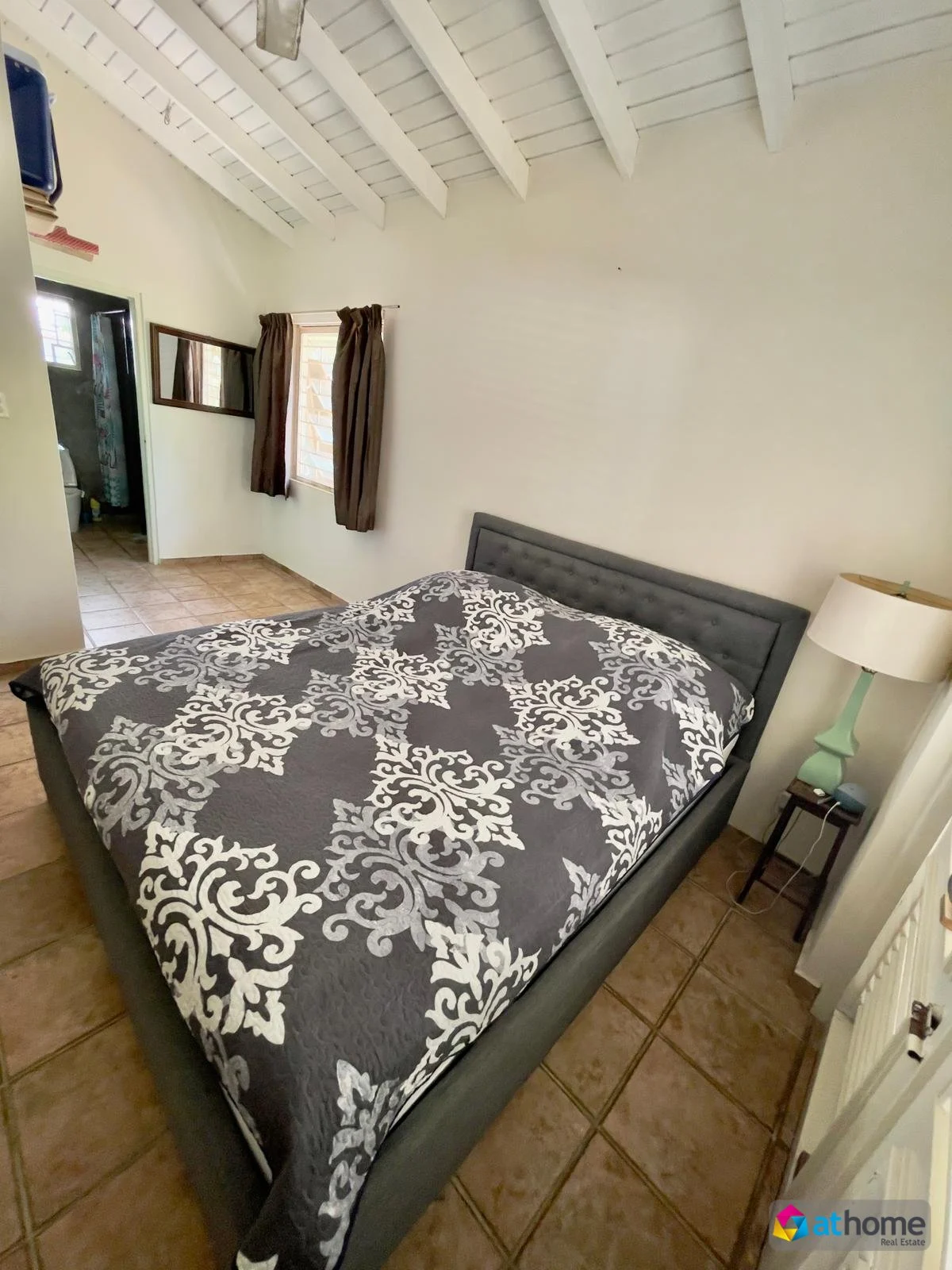 Property in Bottelier