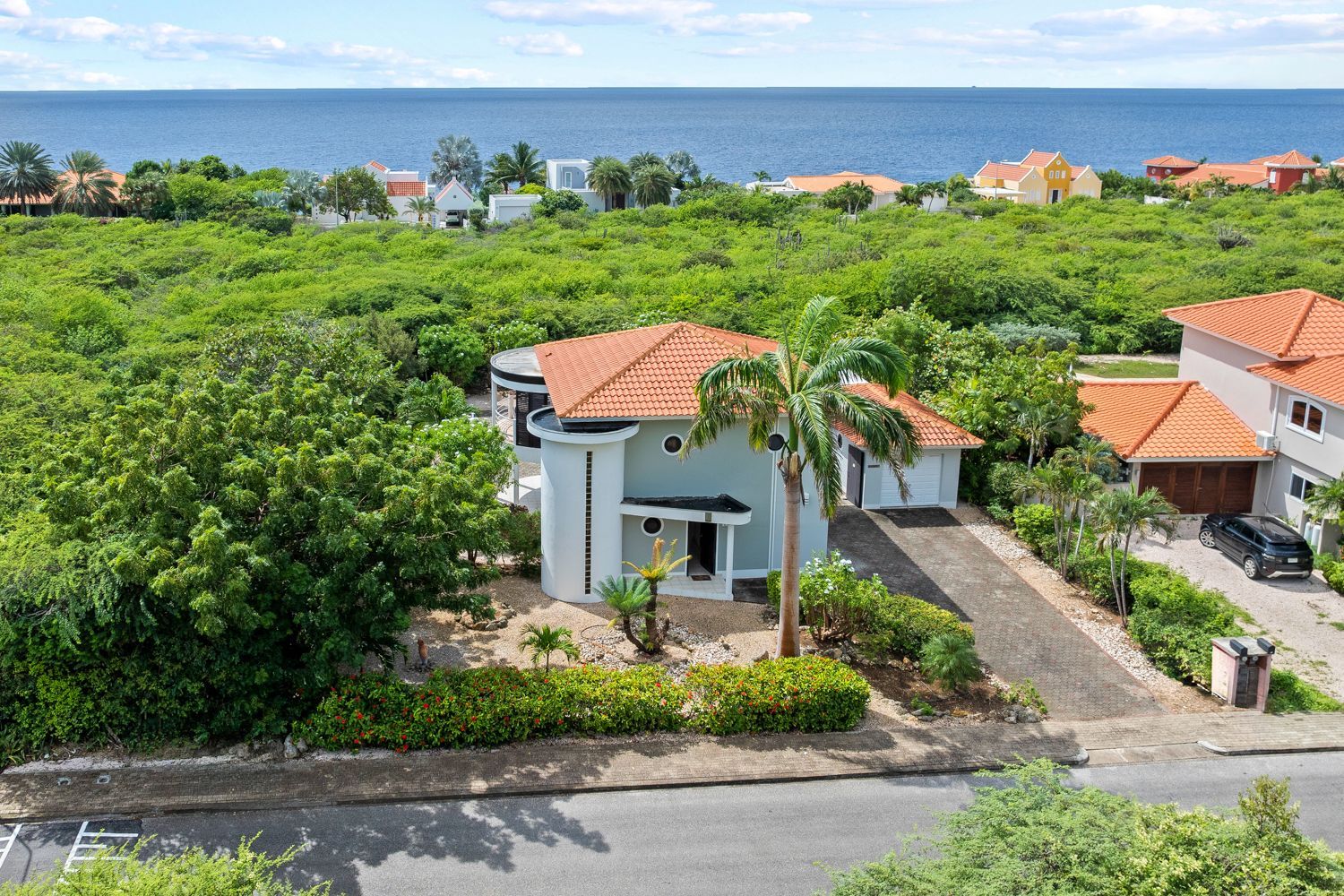 Villa in Coral Estate