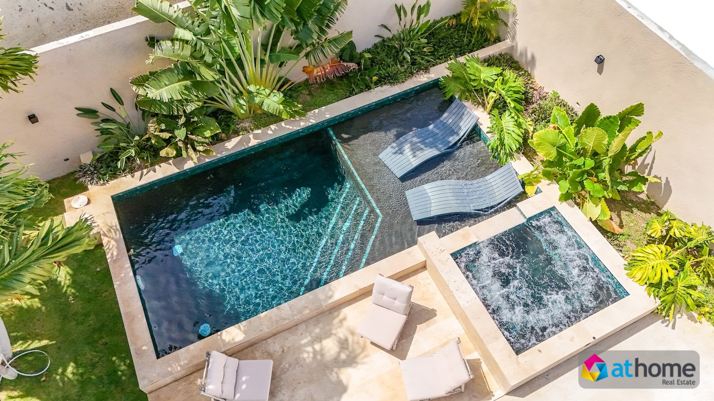 Property in Matancia