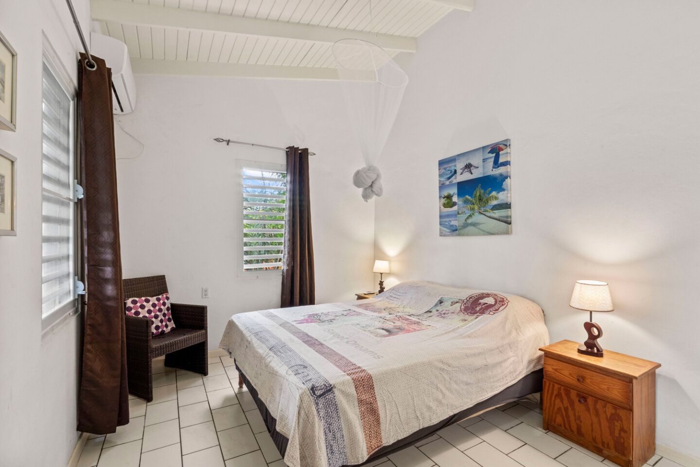 House in Seru Coral