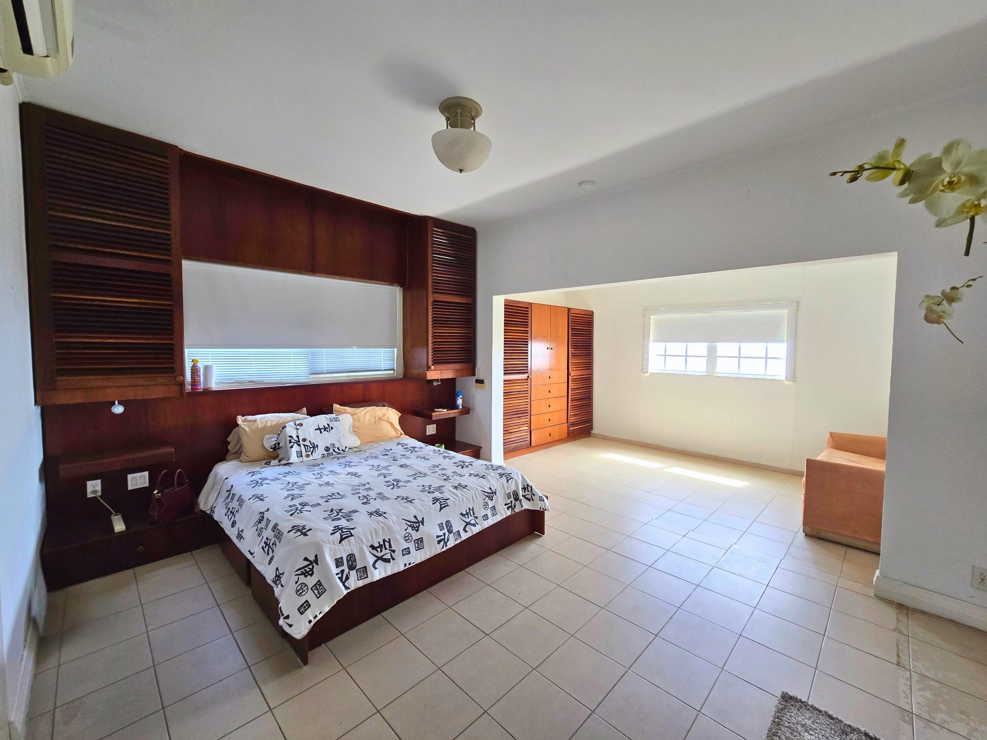 Property in Parasasa