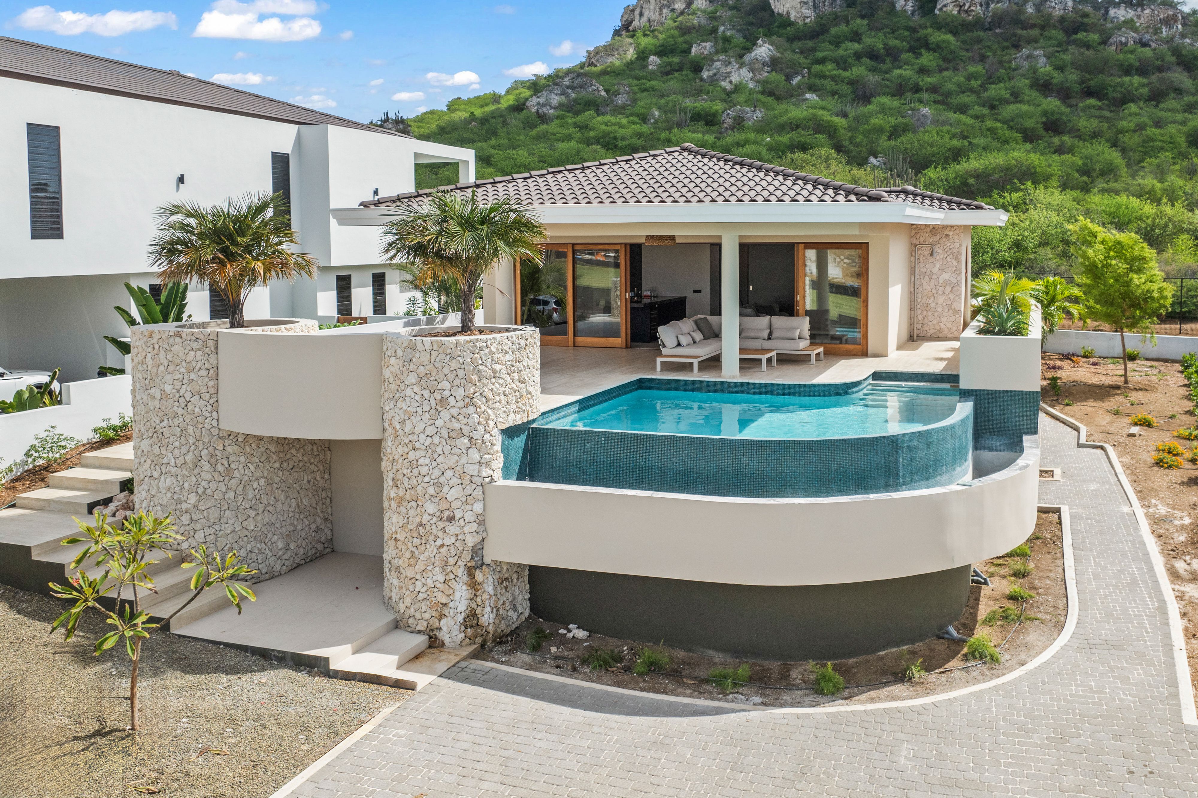 Villa in Blue Bay