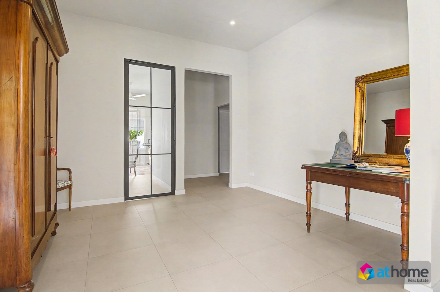 Property in Matancia