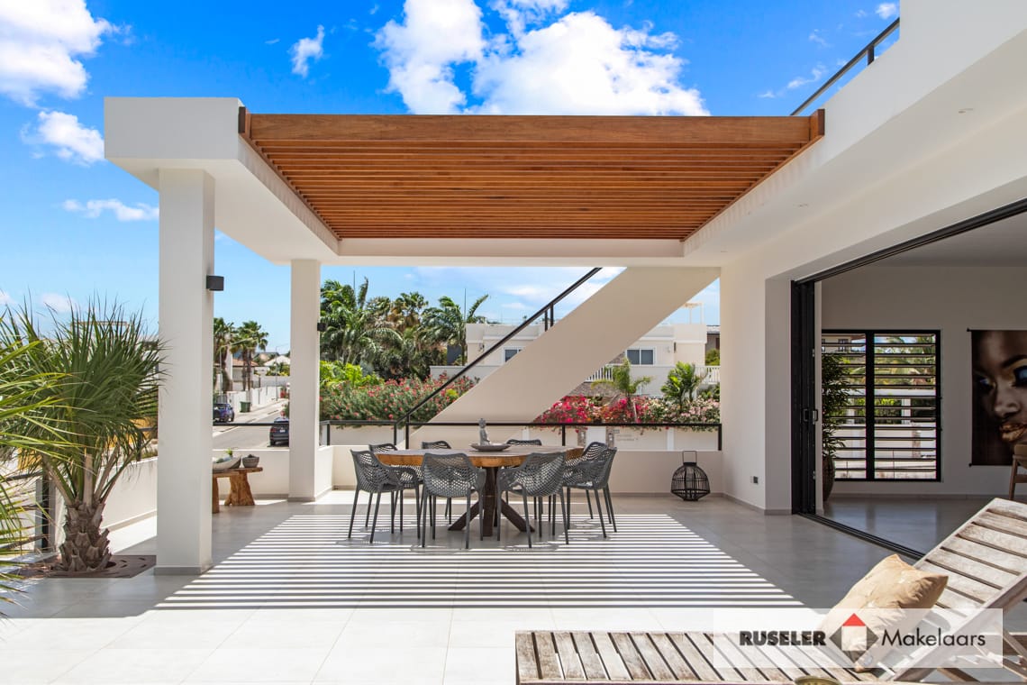 Villa in Vista Royal