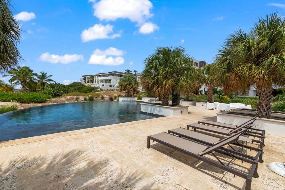 Apartment in Blue Bay